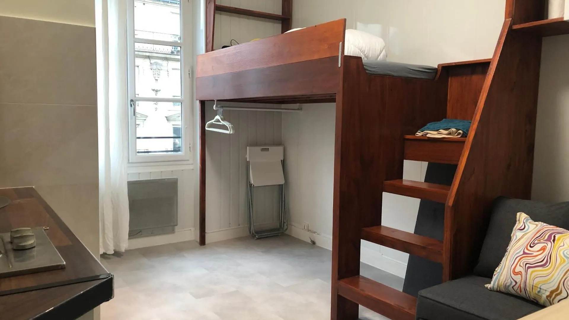 Apartment Le Pinky Bird - Bastille
